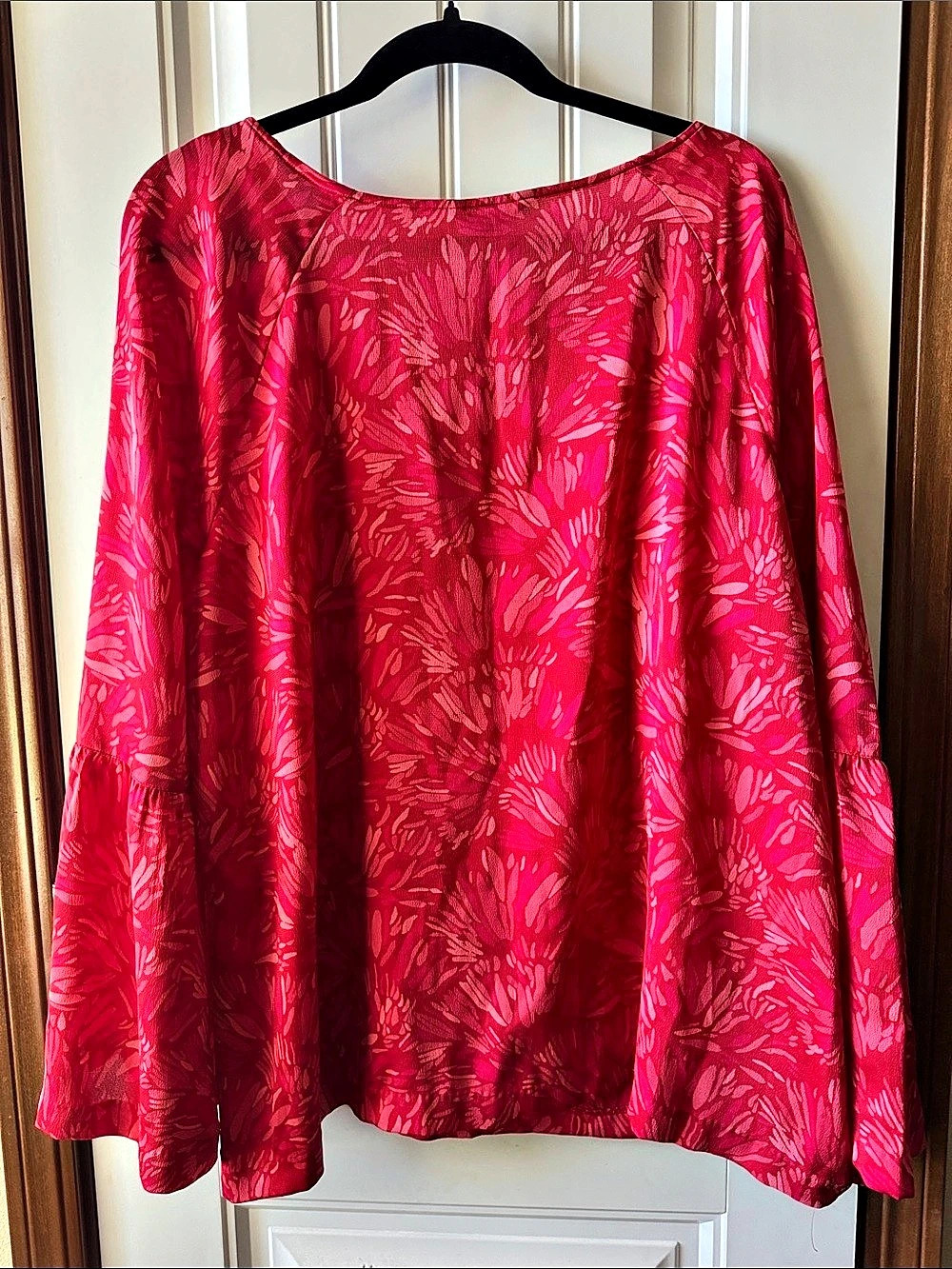 Banana Republic Abstract Print Long Sleeve Blouse in Pink XL
